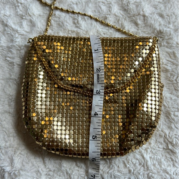 Small gold link cross body bag - Picture 4 of 5